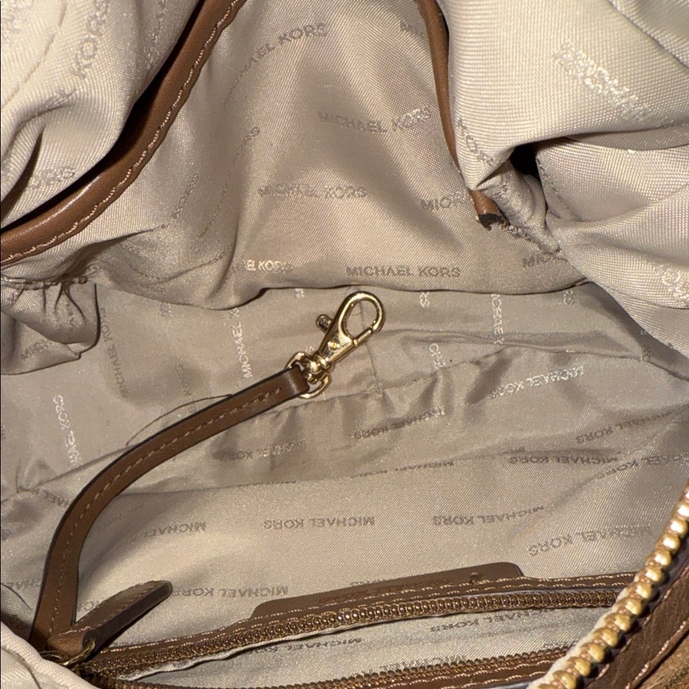 Michael Kors Raven Medium Messenger Crossbody Suede - Picture 6 of 6